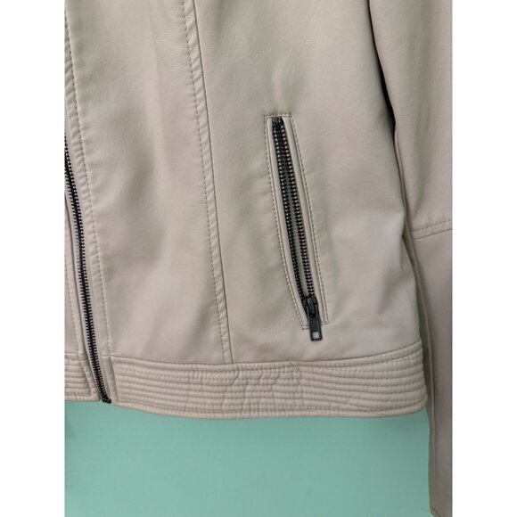 APT. 9 Womens Faux Leather Moto Jacket L Beige Quilted Shoulder Detail - Picture 3 of 10